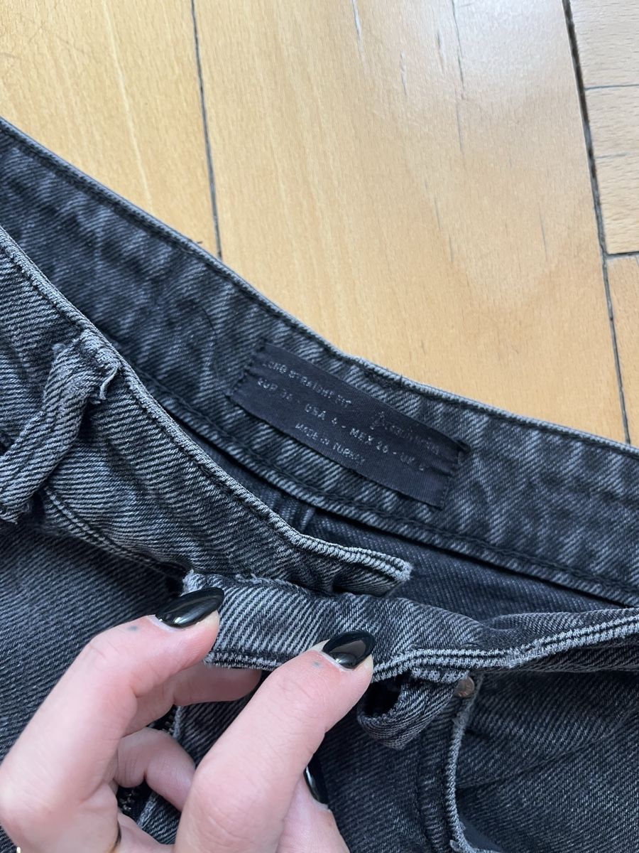 Stradivarius Jeans: Jeans Grösse 36 – D'occasion à Zürich par cat_rsn7 1