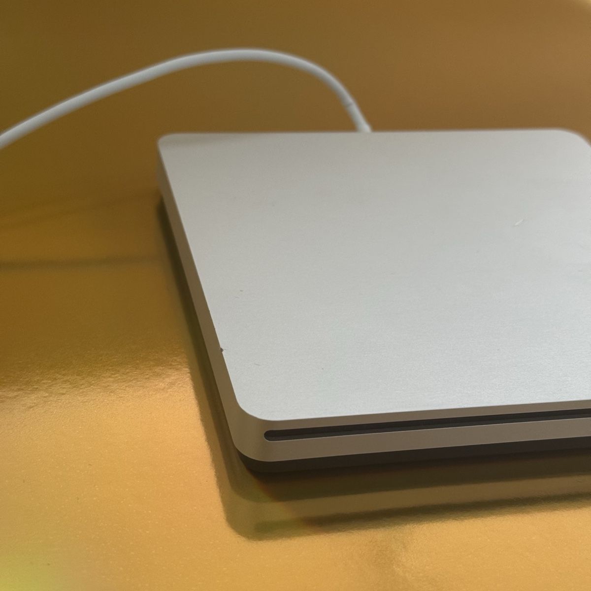 Apple Unità & Adattatore: Apple USB SuperDrive (Modell A1379) - Externes DVD/CD – Usato da Rümlang venduto da vla_9g7d 1