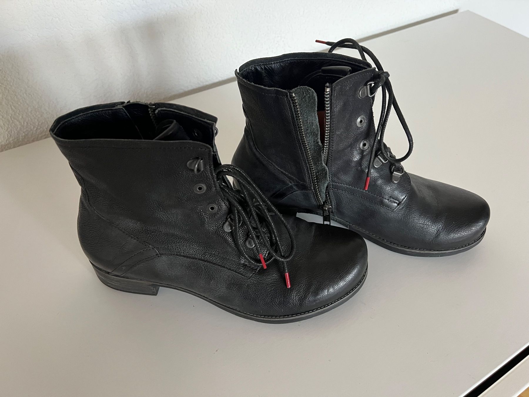 Think Scarpe da donna: Think Schuhe Grösse 37 – Usato da Grüningen venduto da Snifff