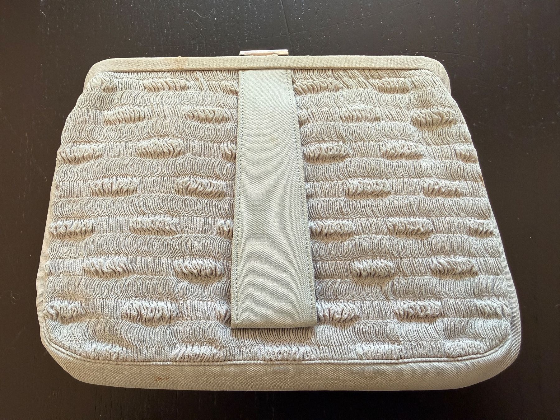Borse da donna: Vintage Handtasche/Clutch, Stoff, hellgrau – Usato da Erstfeld venduto da Mario_boe0 1