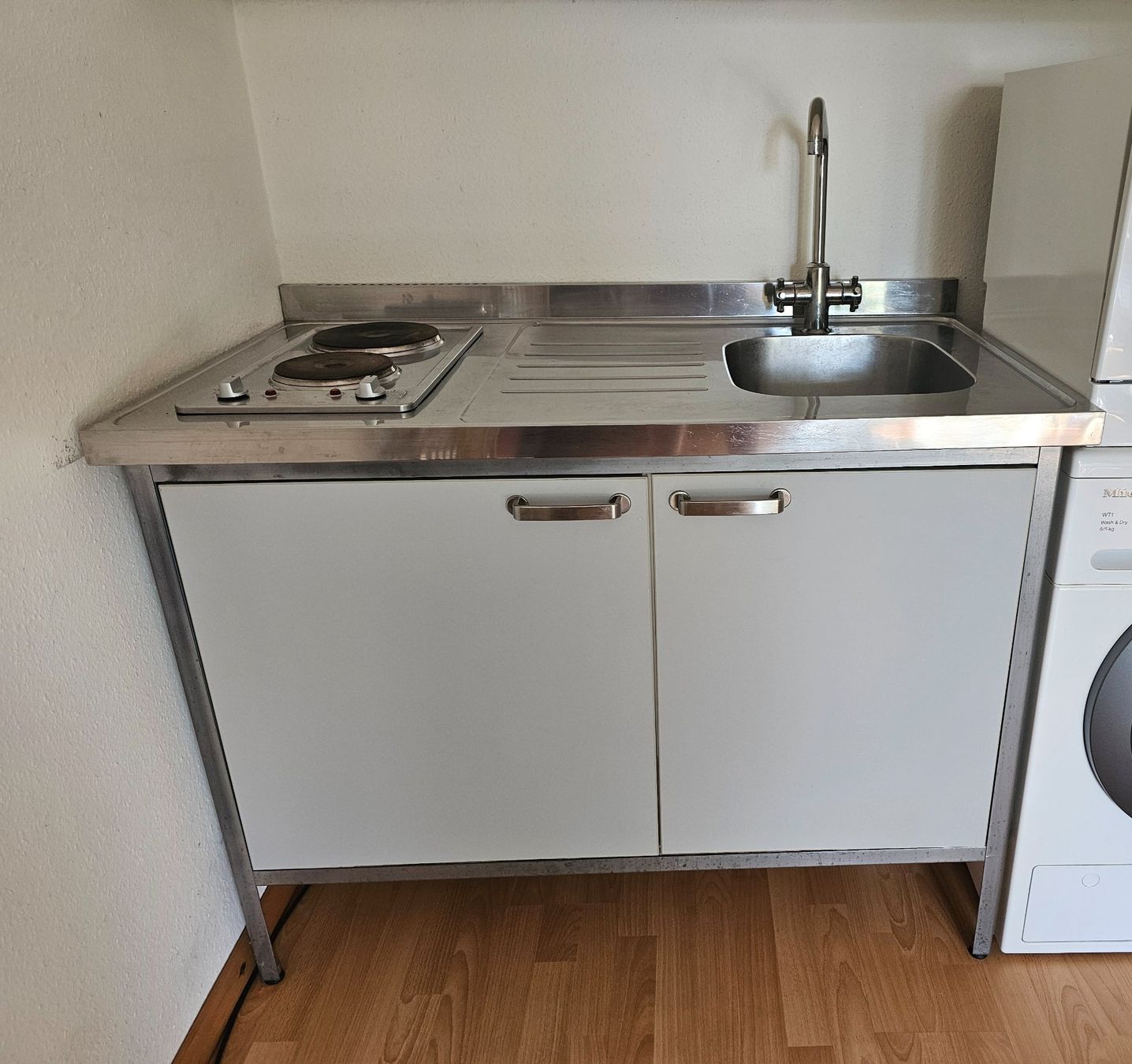Singleküche, Single Küche, Pantryküche, Teeküche (Gebraucht) in Küsnacht ZH für CHF 232 – nur Abholung auf Ricardo kaufen