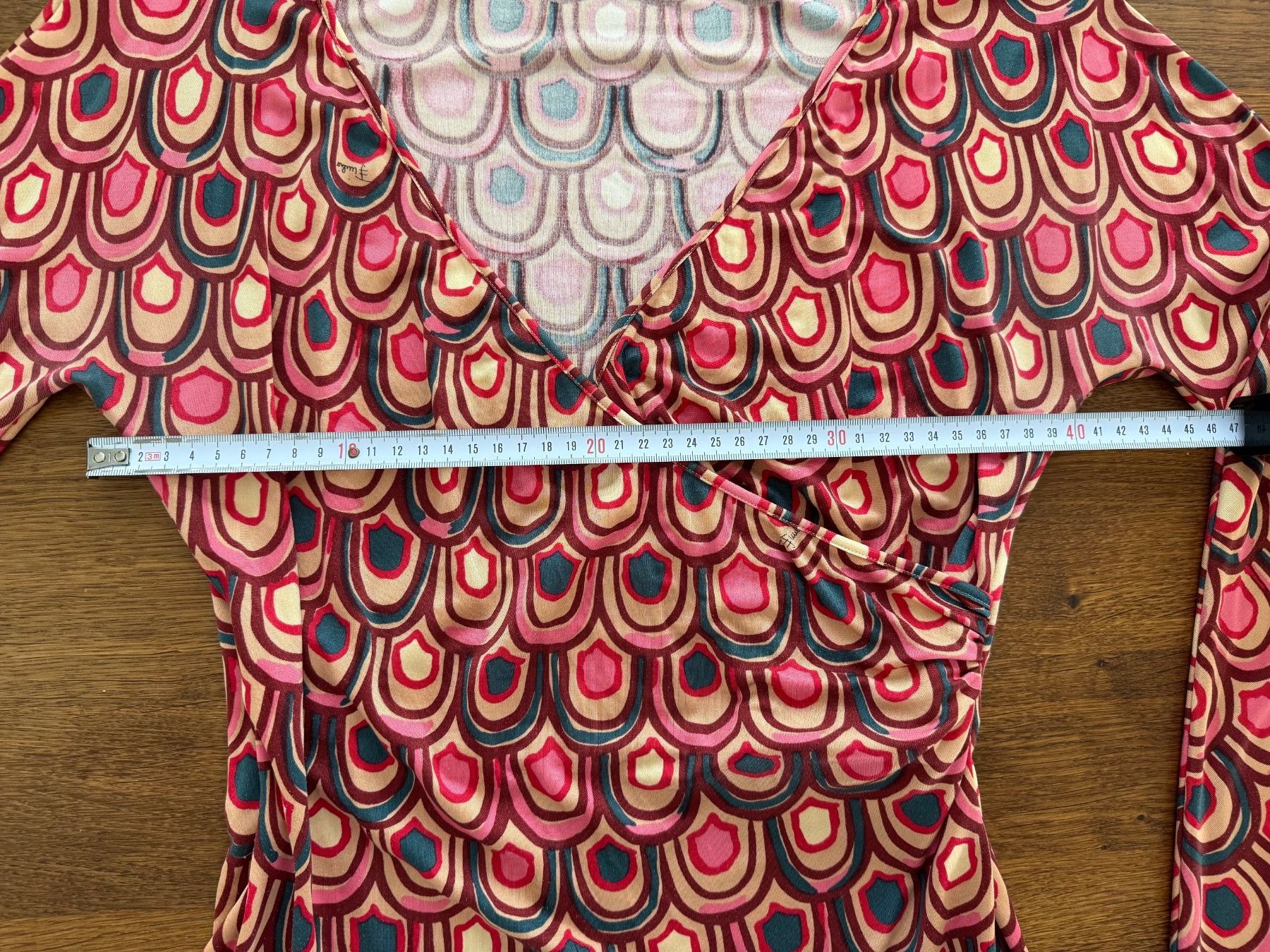 Emilio Pucci Blusen: EMILIO PUCCI ikonisches Top mit Wickeloptik 36/38 – Gebraucht aus Rudolfstetten von Bar_wk82 3