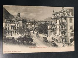 Alte PK / Interlaken - Bahnhofstrasse Belebt mit Kutschen 