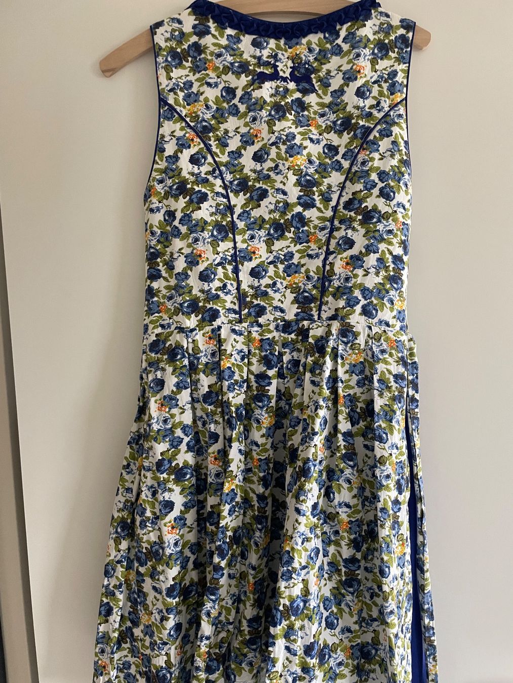 Vestiti: Dirndl – Usato da Zürich venduto da Leonie2013-1989 5
