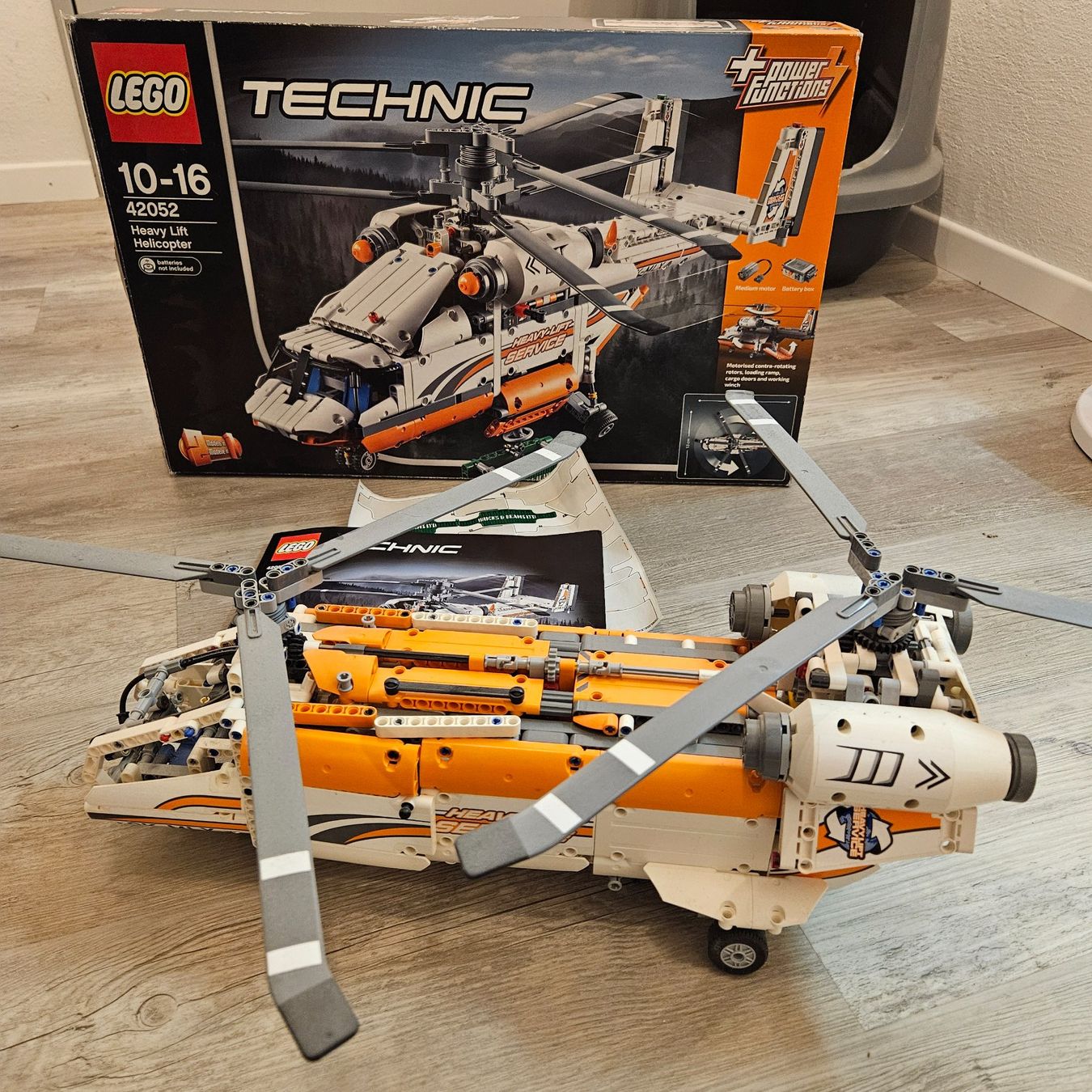 Lego Baukästen: LEGO Technic 42052 Schwerlast Hubschrauber, komplett – Gebraucht aus Embrach von Lilly2021