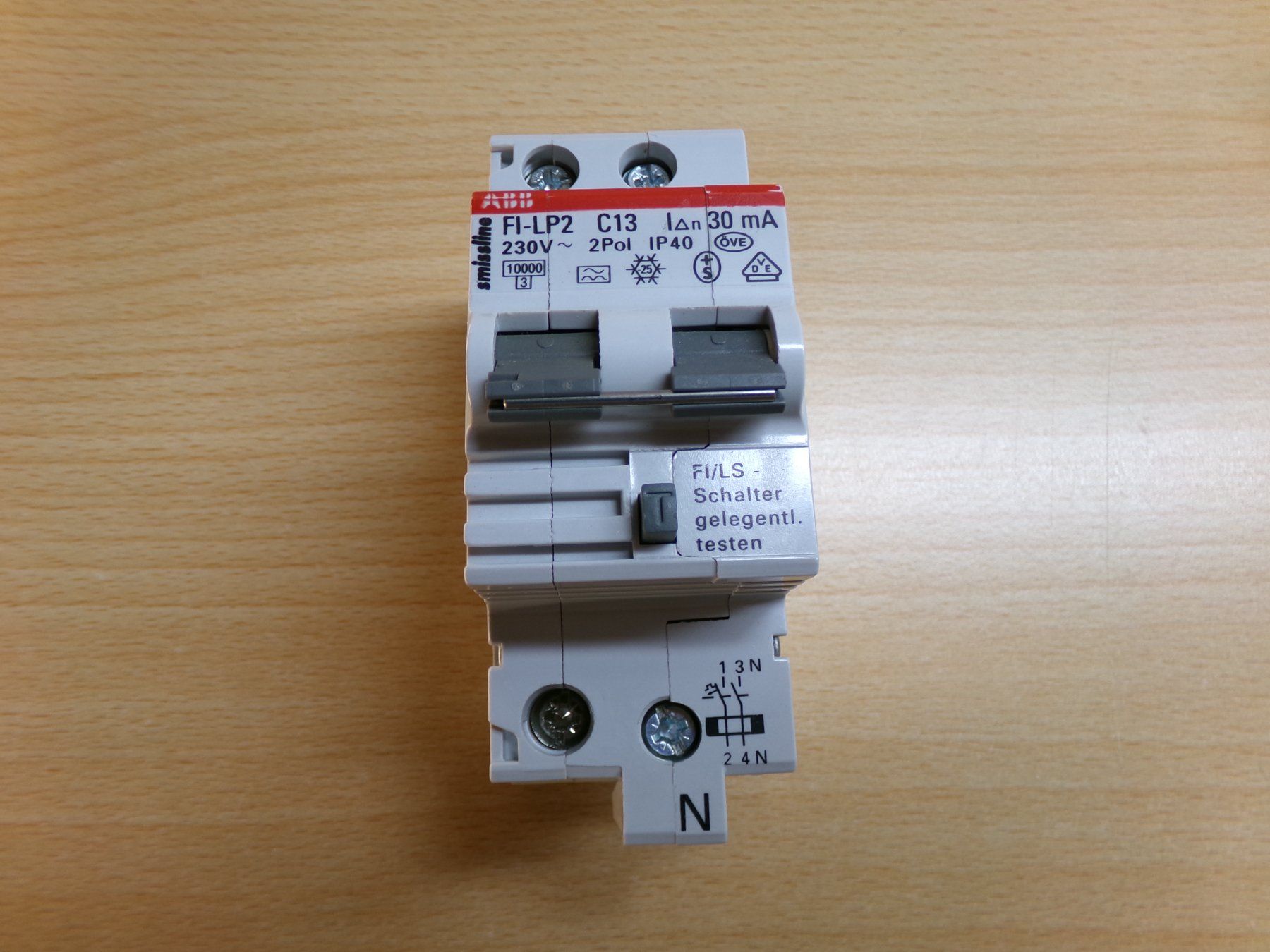 ABB Interruttori: FI-LS 2pol. C13 30mA ABB-smissline – Usato da Hombrechtikon venduto da HGK50