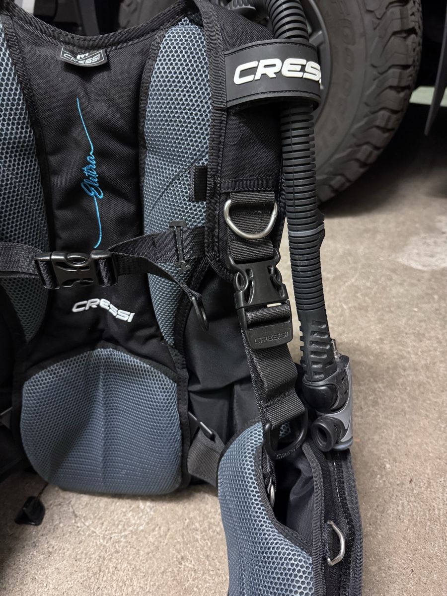 Cressi Mute per immersioni: Cressi Elettra Tarierjacket – Usato da Winterthur venduto da disiz 1