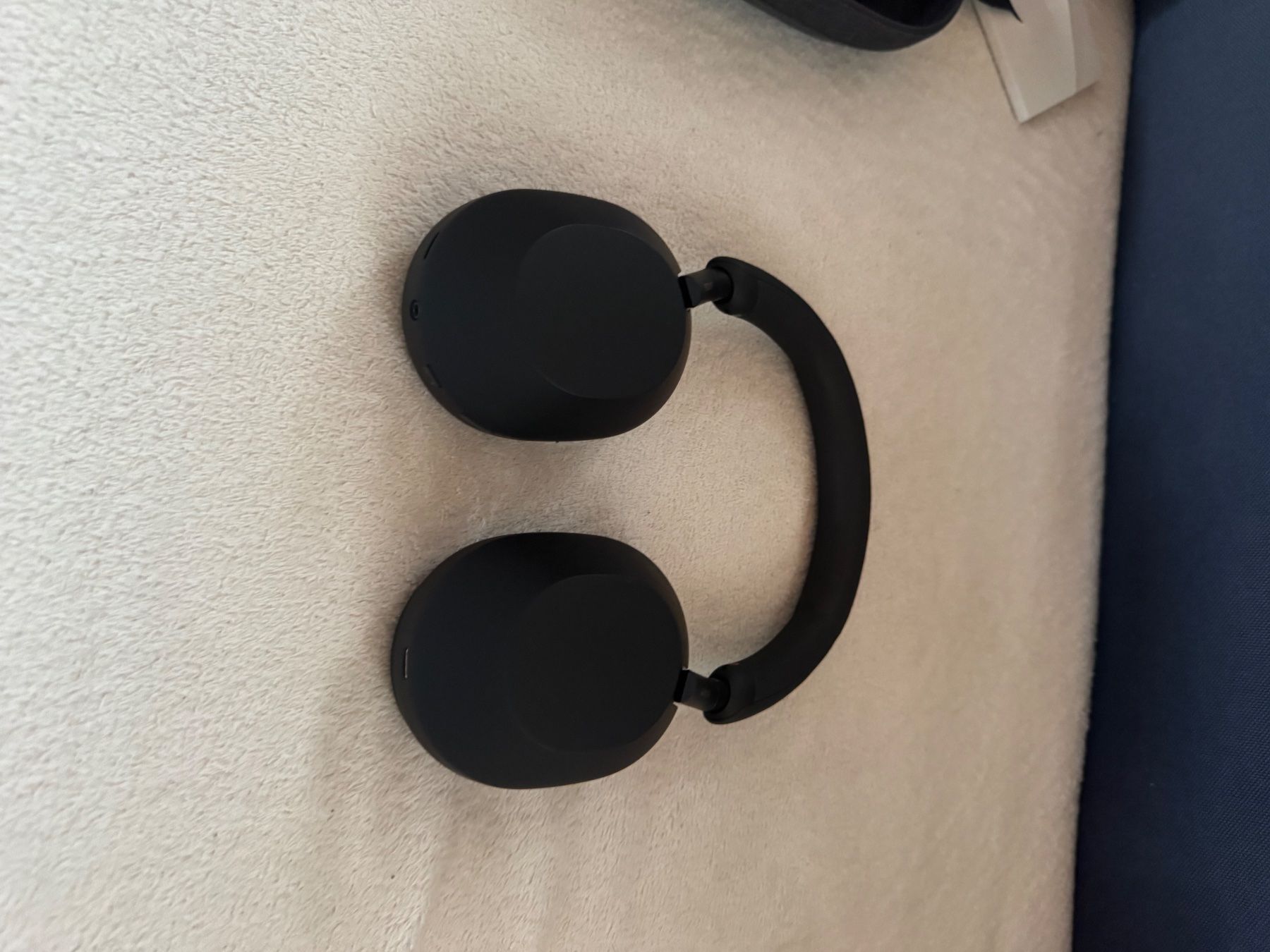 Sony Cuffie: Sony WH-1000XM5 – Nuovo (secondo la descrizione) da Zürich venduto da ale6ale 4