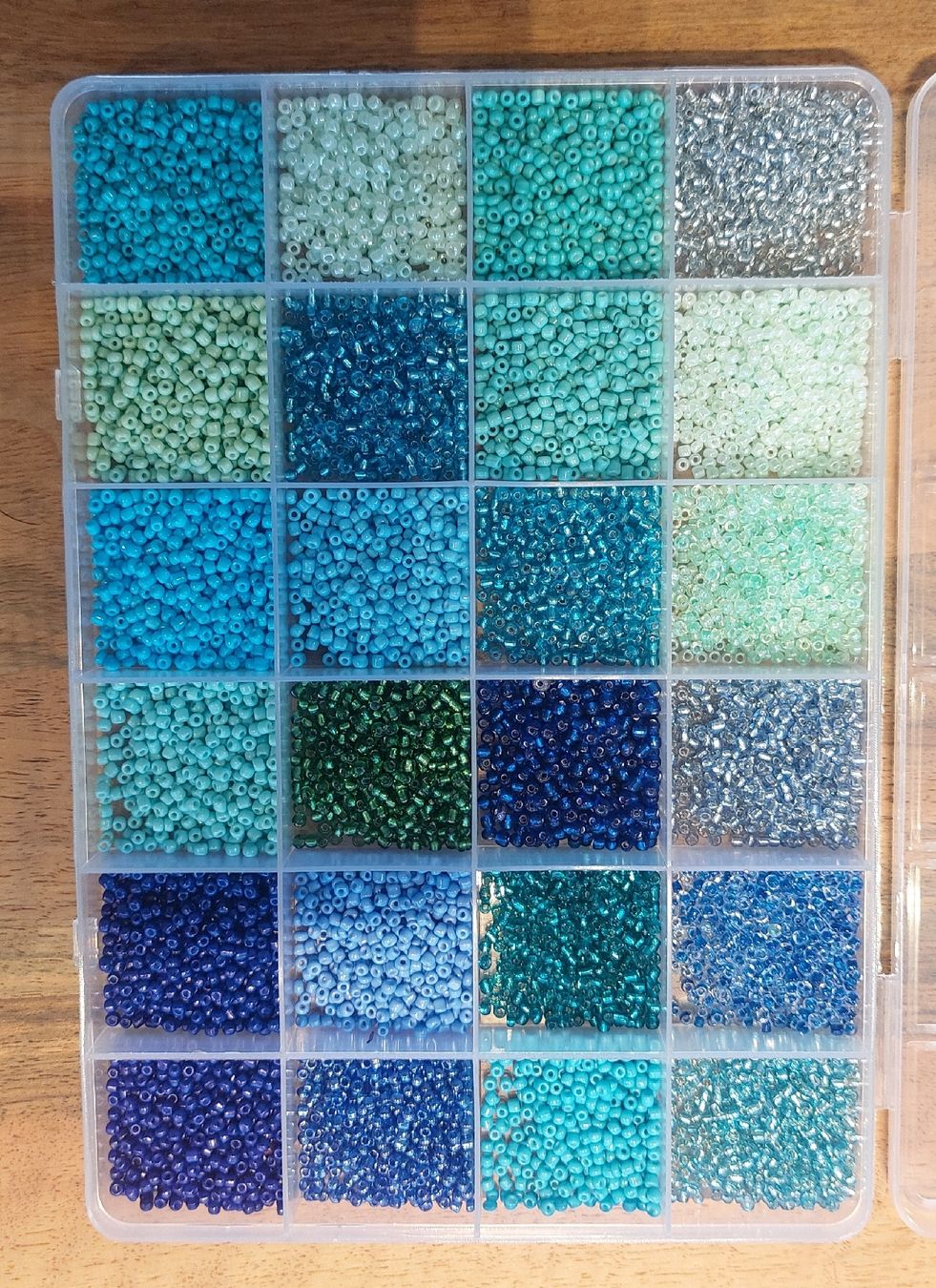 Kit bricolage: Bastelperlen sieben Set sortiert in Boxen diverse Farben – Nuovo (secondo la descrizione) da Egg b. Zürich venduto da NiLaLe 5