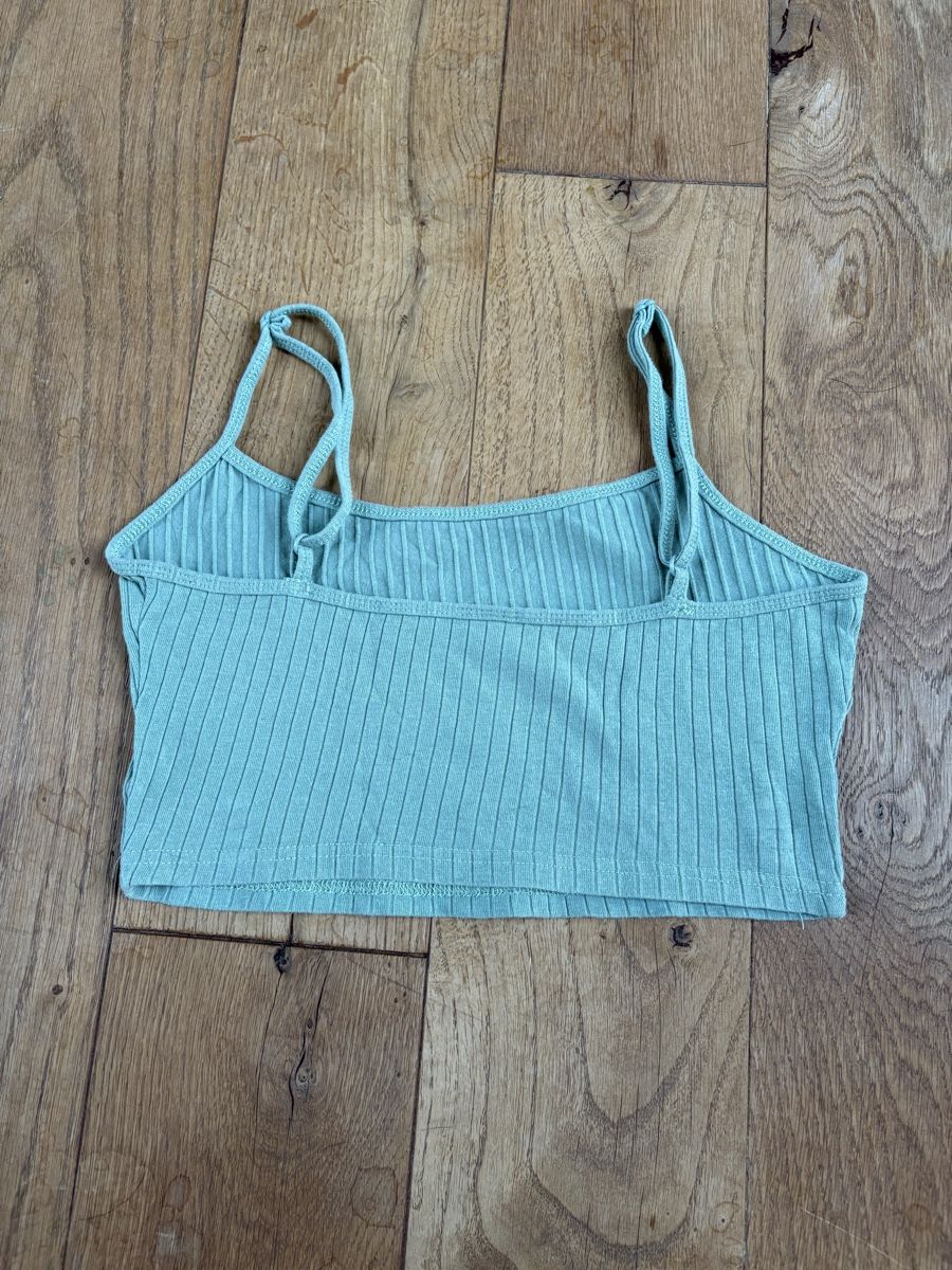 Shein Tops: Sommerliches Crop Top in Grösse S – Gebraucht aus Frauenfeld von lin_77m9 1