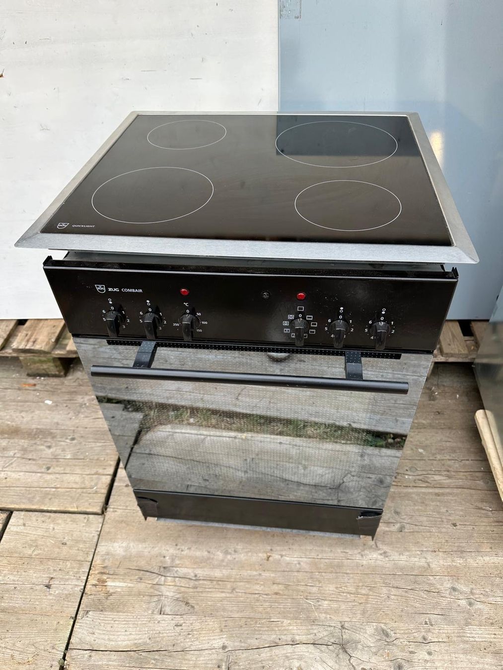 V-Zug Herde: Backofen mit Glaskeramik V-ZUG – Gebraucht aus Spreitenbach von Space_X 1