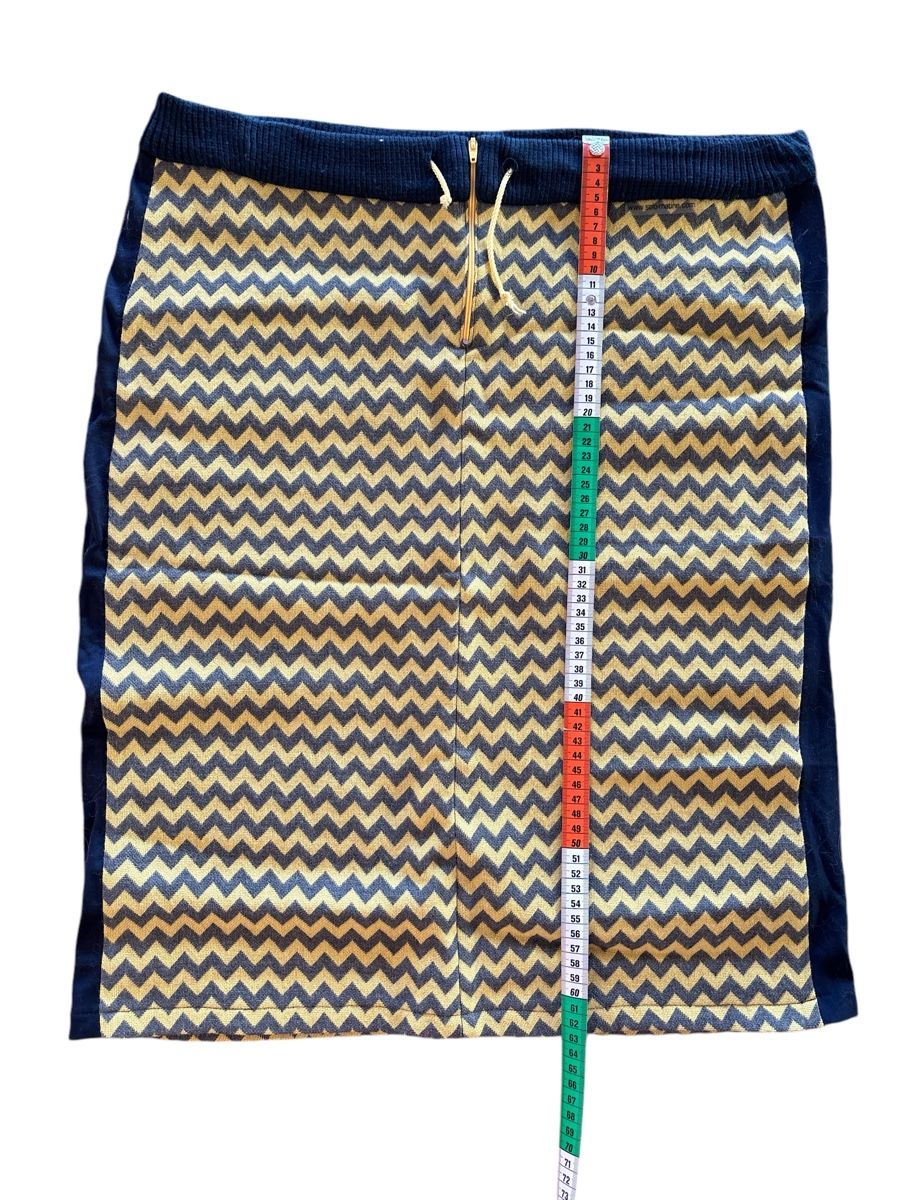 Gonne: Jupe en laine – Usato da Dotzigen venduto da SecondHandGems 3