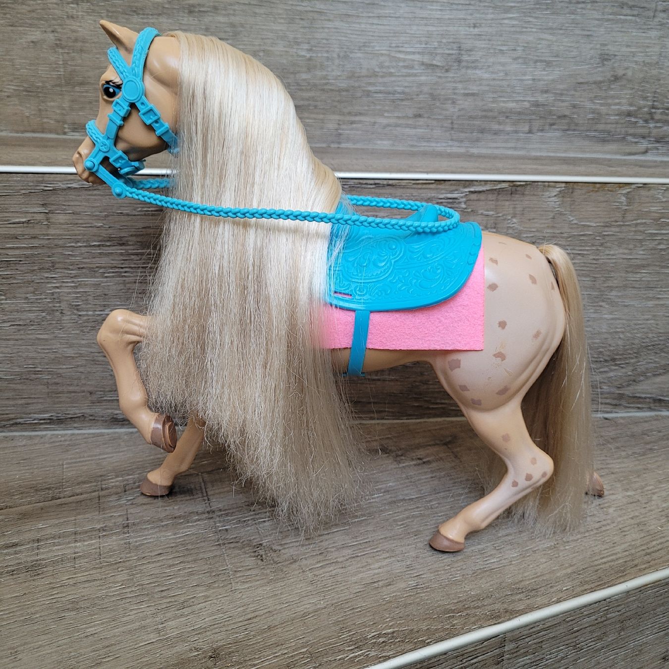 Giocattoli: Barbie Pferd Rose of Texas – Usato da Niederbuchsiten venduto da klengyel 1