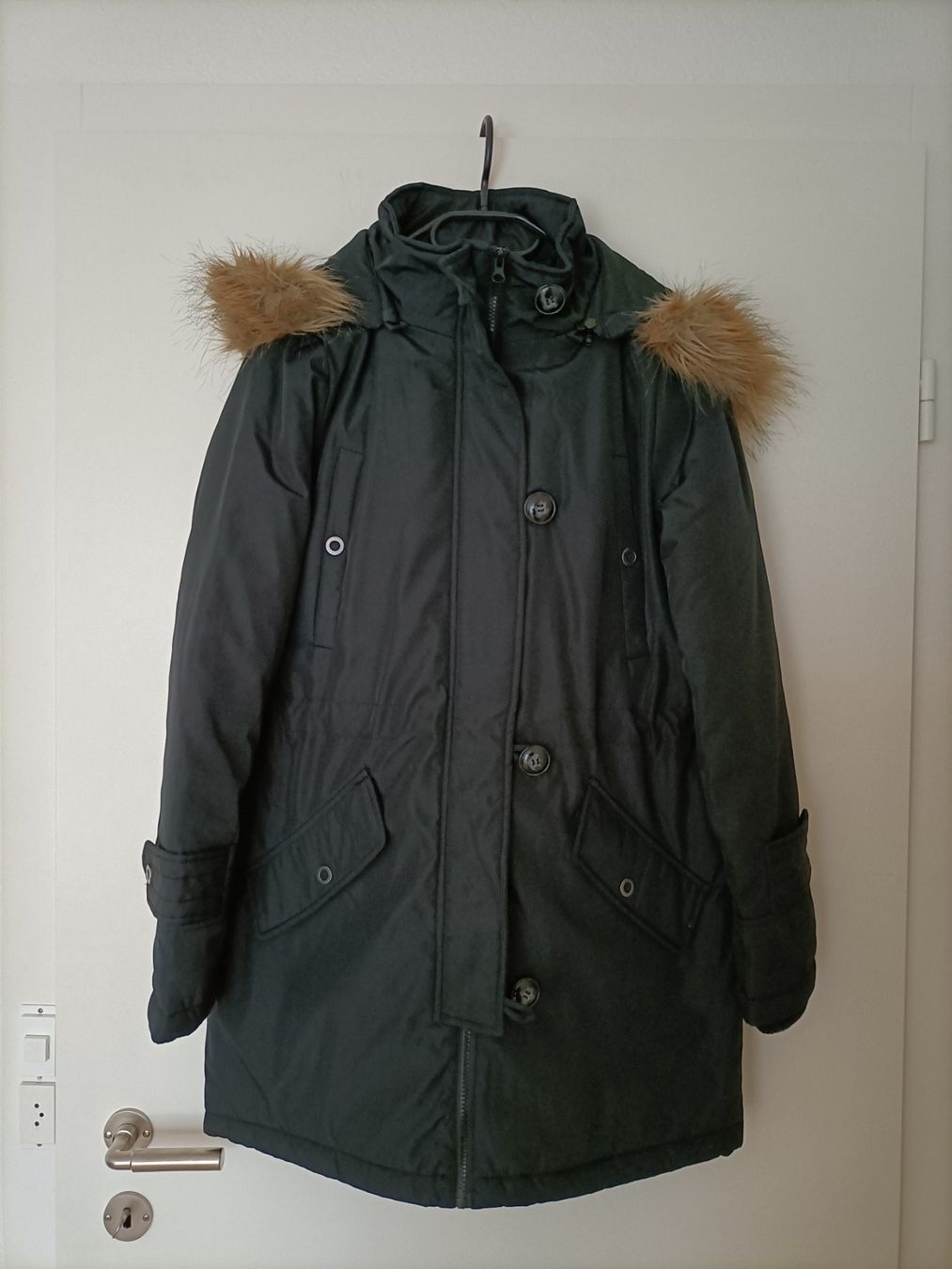 Zebra Giacche: Schwarze Winterjacke Grösse M, NEU! – Nuovo (secondo la descrizione) da Wil SG venduto da MissMillie71