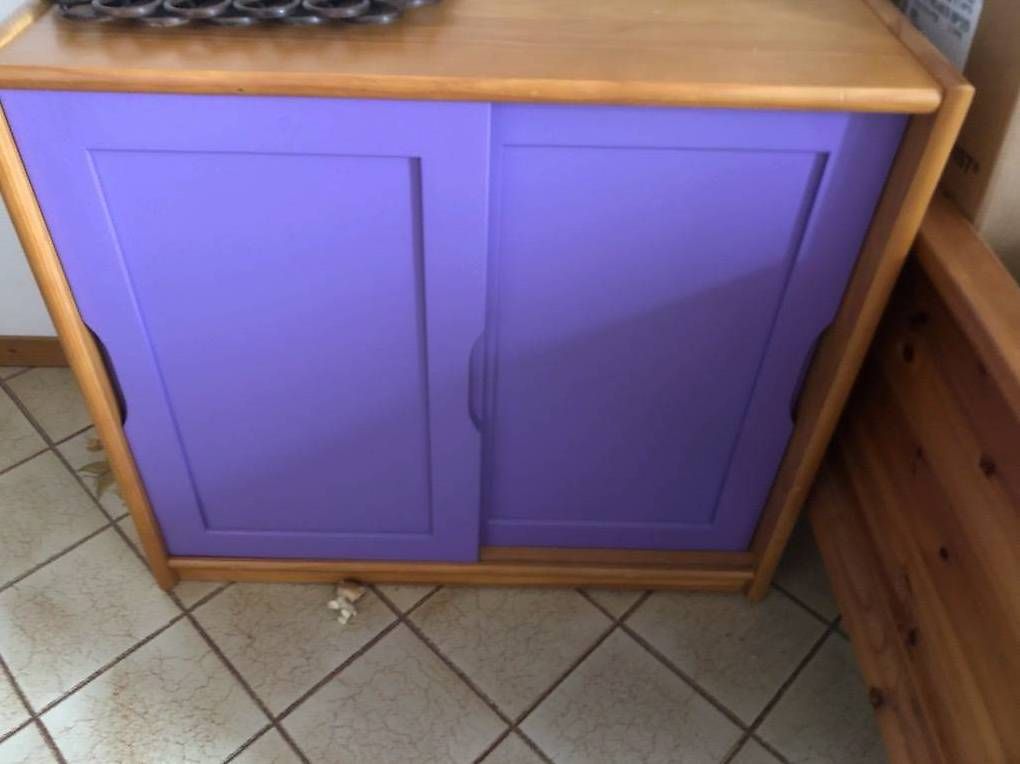Cassettiere: Commode 2 portes coulissantes  – Usato da Apples venduto da hur_2hhs