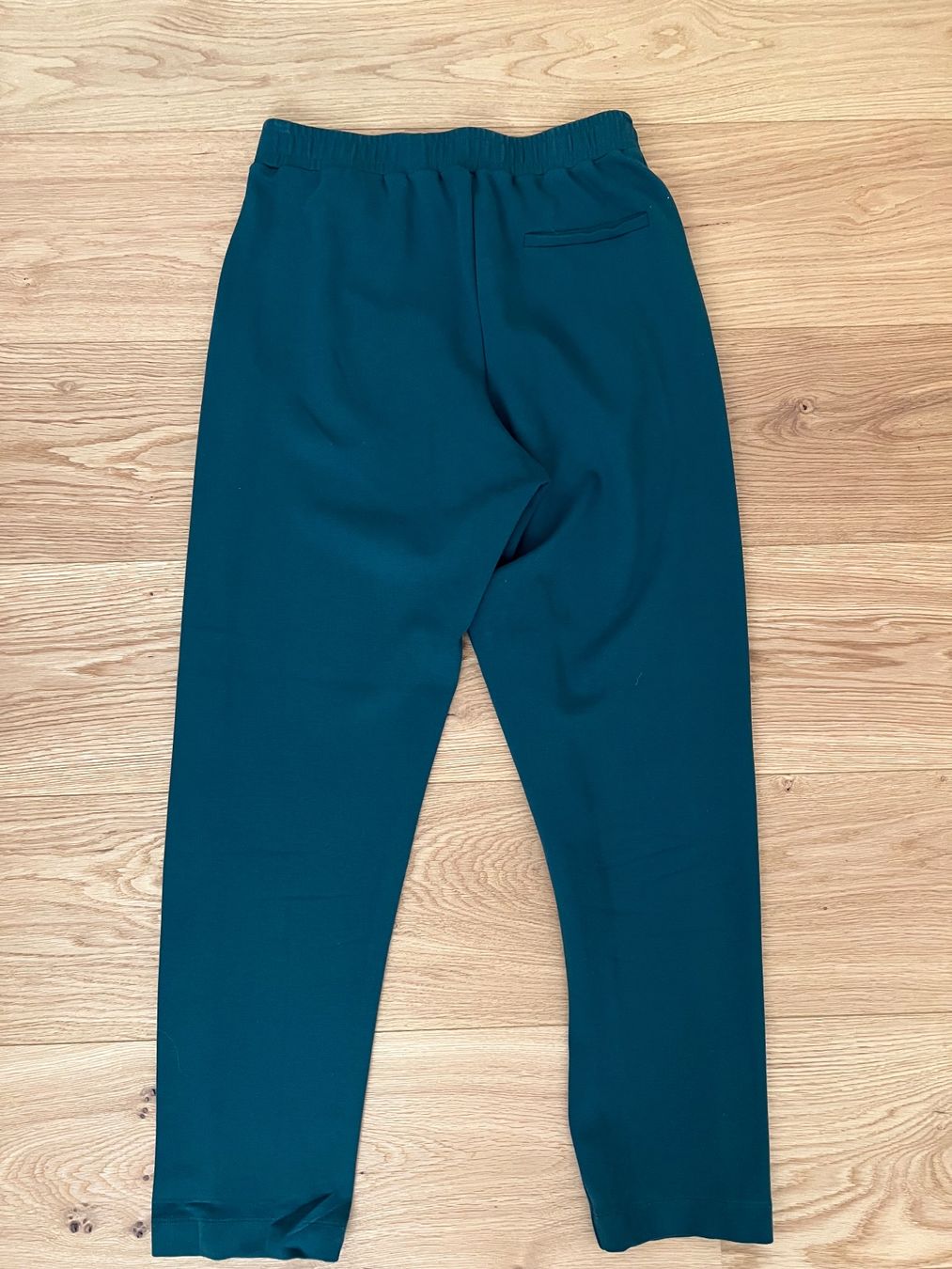 Armedangels Pantaloni: ARMEDANGELS Stoffhose dunkelgrün Grösse S – Usato da Naters venduto da powerlara_ 3