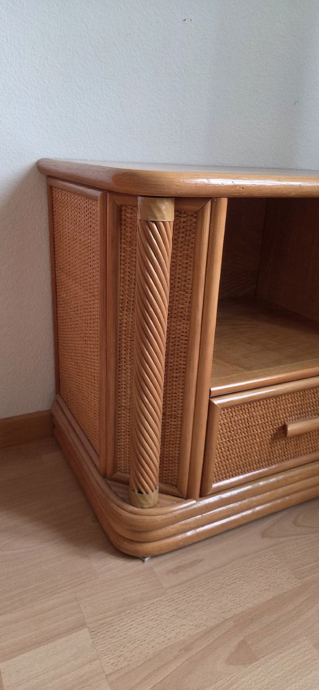 Comodini: Nachttisch Rattan – Usato da Andermatt venduto da YvZi24 1