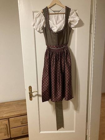 Krürger Dirndl inkl. Bluse, Grösse 34