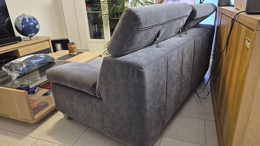Divani: Canapé gris en microfibre longlife DIGA 2 places – Usato da Epalinges venduto da 26juin 3