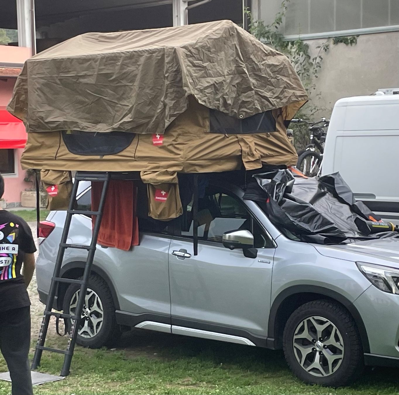 Tende : Dachzelt Swissking – Usato da Bassersdorf venduto da jef_t7y6 5