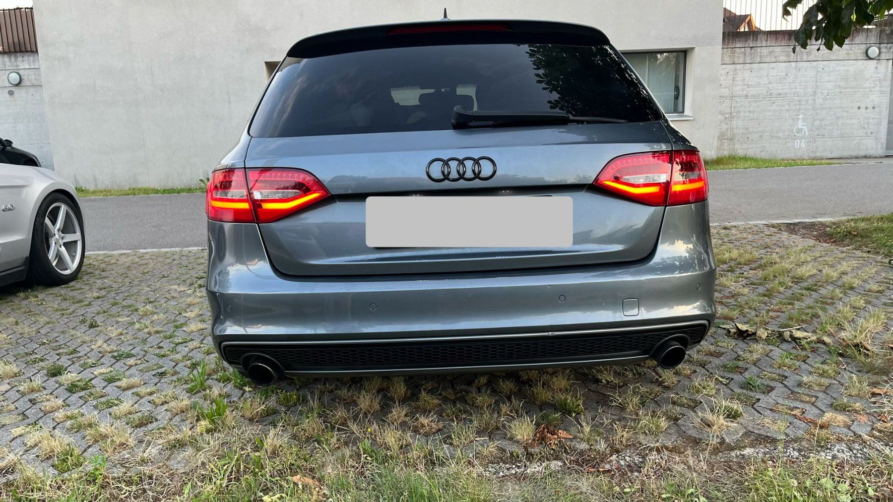 Audi Automobili: Audi A4 sline Quattro – Usato da Ettiswil venduto da marcol03