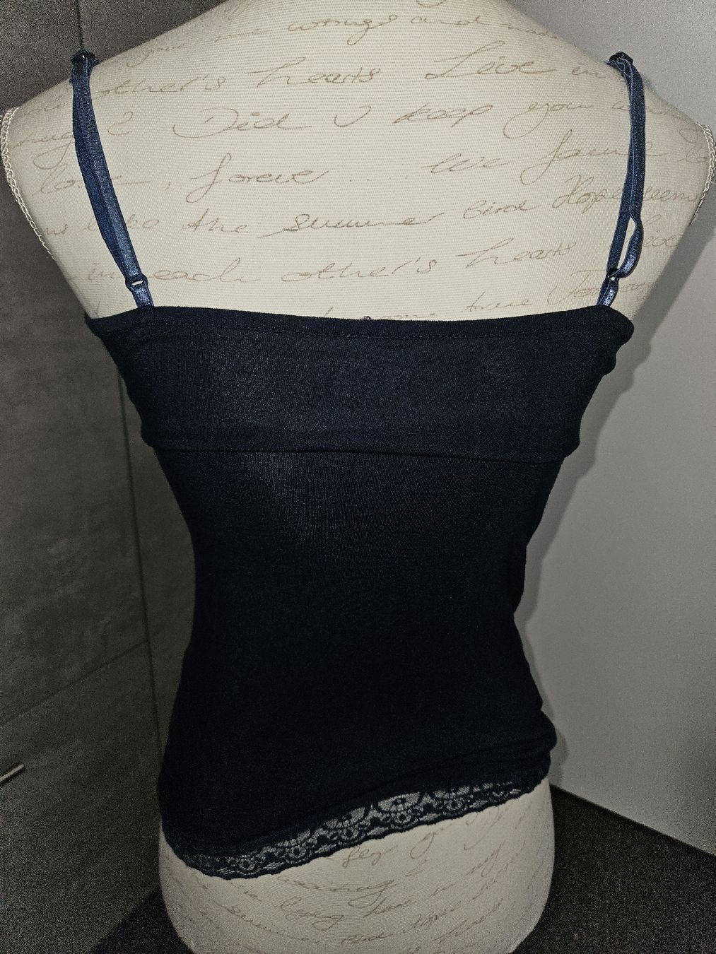 Tops: Basic by Chicoree Damen Top marineblau Grösse S – Neuf (Voir description) à Anwil par tamoos 1