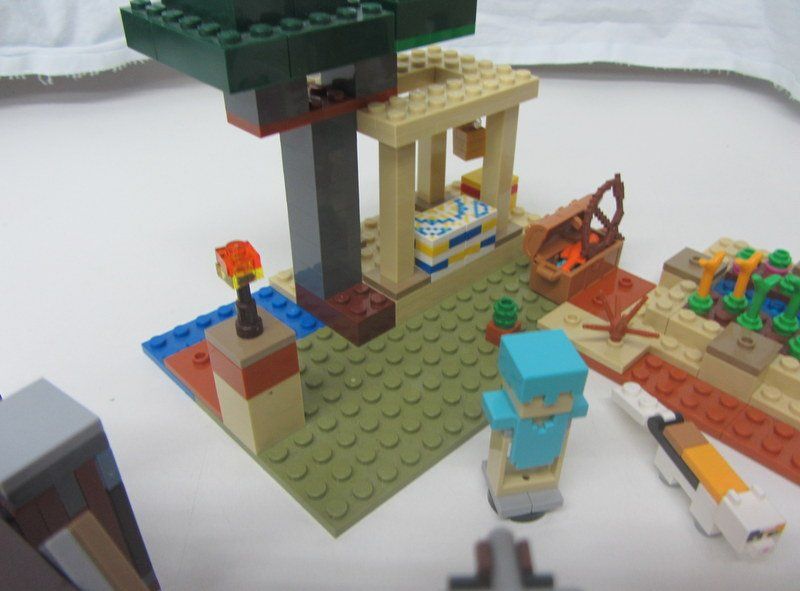 Lego Kit di costruzioni: LEGO Minecraft 21160 "The Illager Raid  " – Usato da Kreuzlingen venduto da Han-Solo-68 8