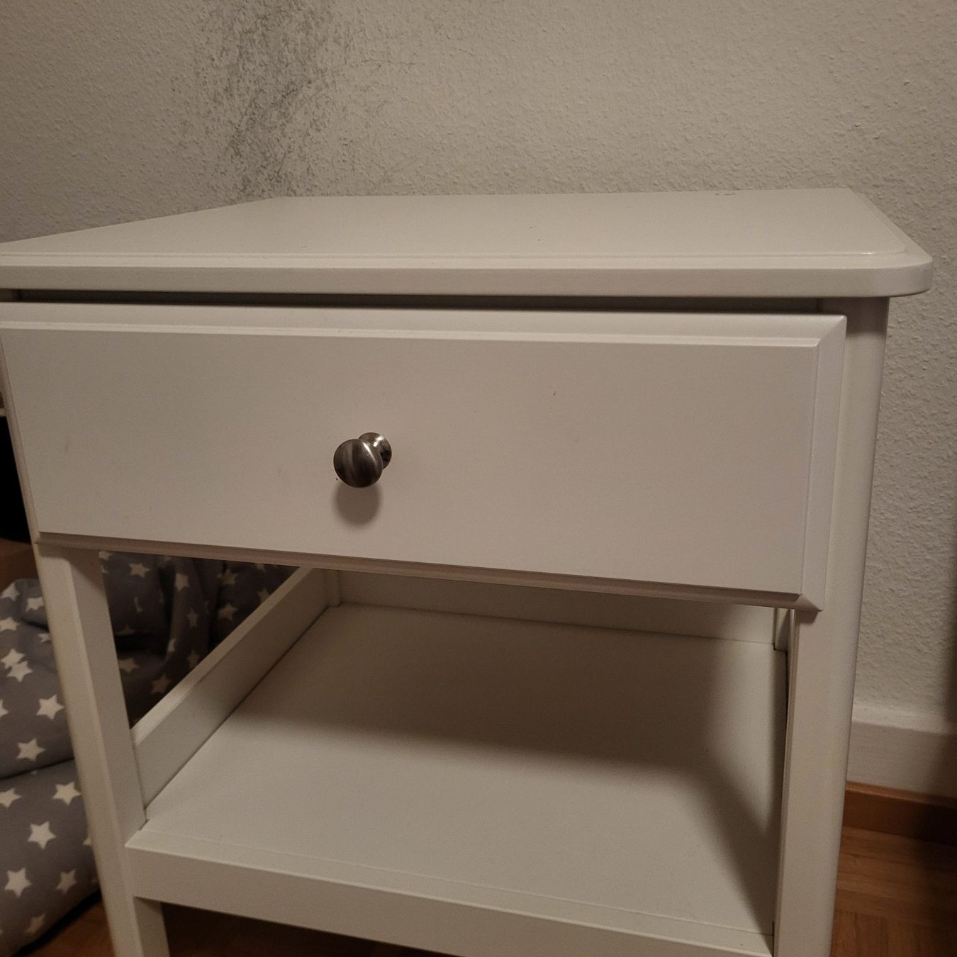 Ikea Comodini: Ikea Nachttisch Tyssedal – Usato da Zürich venduto da Ibrahimmm
