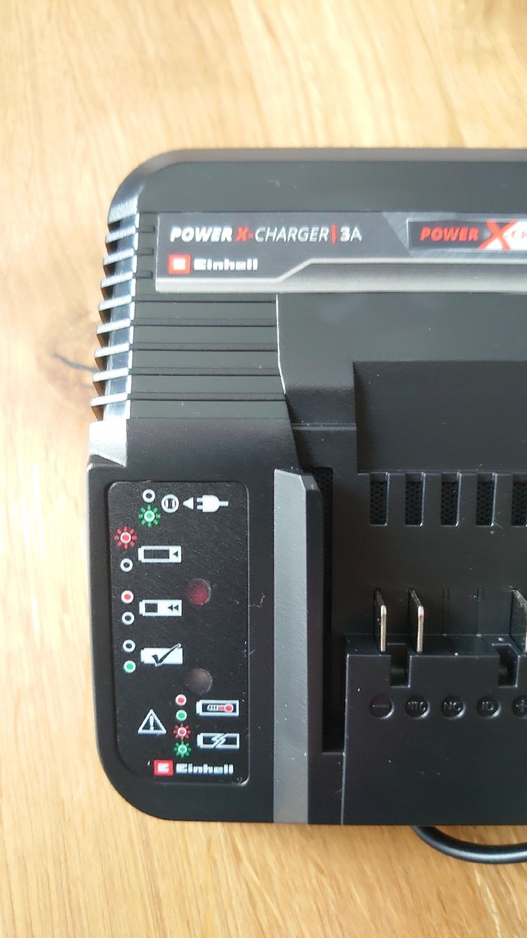 Einhell Caricatori & Batterie: Einhell Power X Charge 3A - NEU! – Nuovo e nell'imballaggio originale da Pfäffikon SZ venduto da Wild0 4