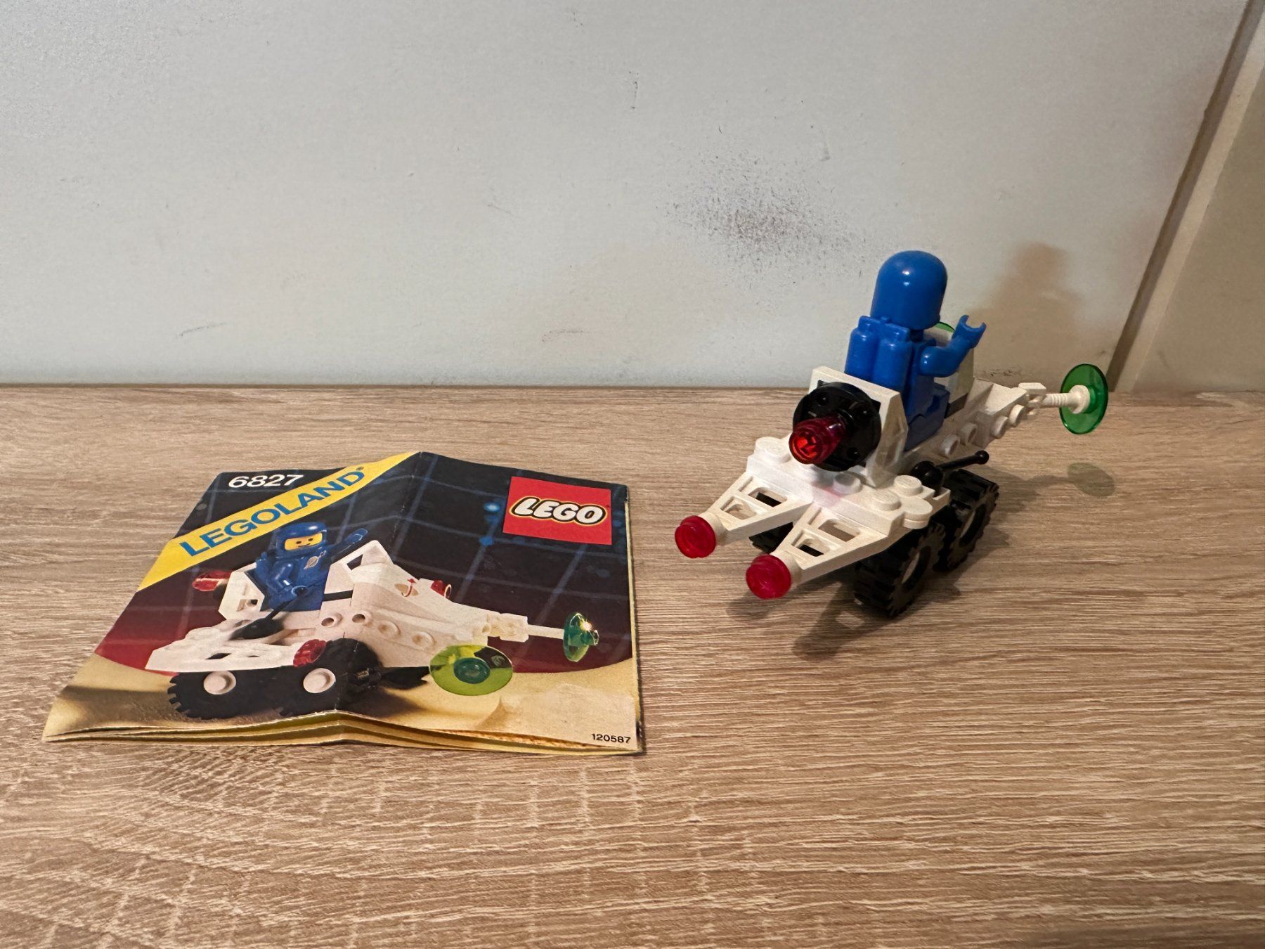 Legoland Baukästen: LEGO Space 6827 Strata Scooter – Gebraucht aus Basel von Don-Angel 2