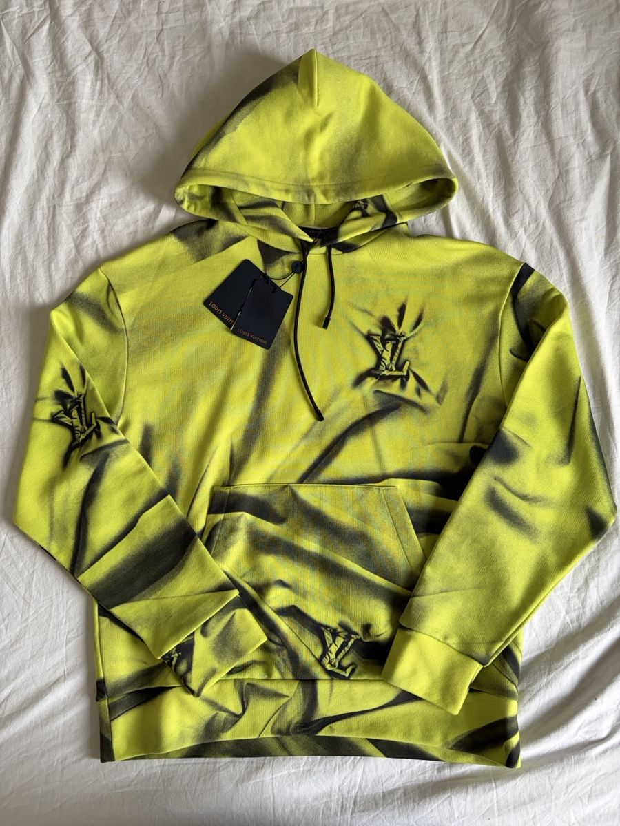 Louis Vuitton Pullover & Sweatshirts: Sweat à capuche Louis Vuitton jaune fluo – Neu und originalverpackt aus Le Lignon von hzrl