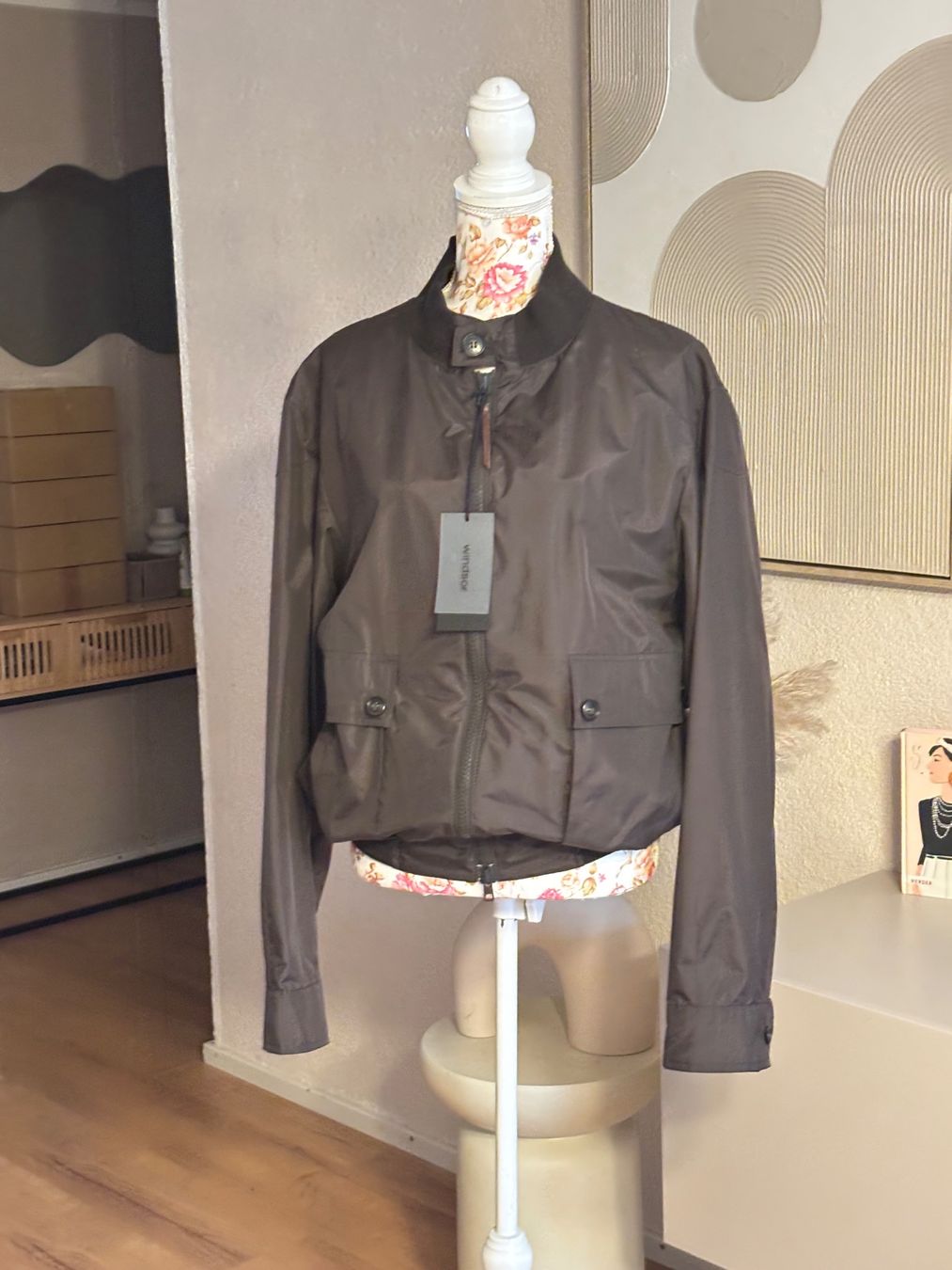 Windsor Giacche: Windsor Bomber/Blouson 100% Seide Neu – Nuovo (secondo la descrizione) da St. Margrethen SG venduto da dijanaO 3
