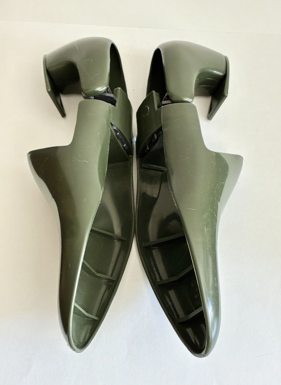 Scarpe da uomo: Vintage Kunststoff Schuhspanner "Faconnable" Milano Gr.43/44 – Usato da Kloten venduto da Nephty 3