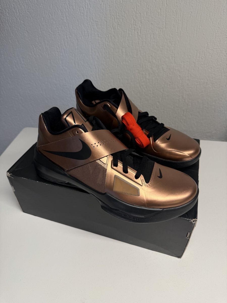 Nike Scarpe da uomo: Nike KD 4 Christmas EU 47.5 – Nuovo e nell'imballaggio originale da Dübendorf venduto da Sneaker_Seller