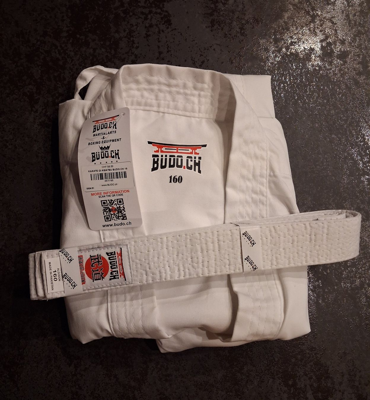 Kimono: Kimono Karaté – Nuovo e nell'imballaggio originale da Thierrens venduto da Tbox