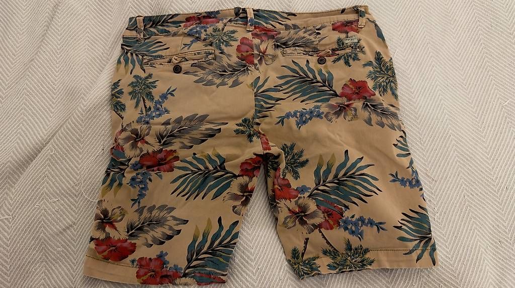 Pantaloni: Pepe Jeans, Shorts – Usato da Brunnen venduto da sea_c7bm 2