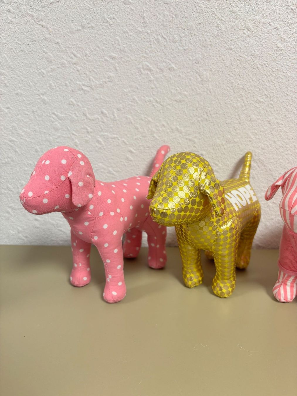 Giocattoli: Victoria's Secret Pink Hunde – Usato da Bottmingen venduto da ana_5hrv 1
