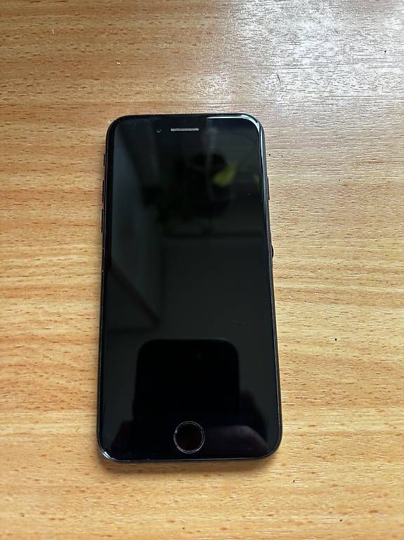 Apple Telefoni cellulari / Smartphones: iPhone 7 32 GB - voll funktionsfähig – Usato da Binningen venduto da huali 3