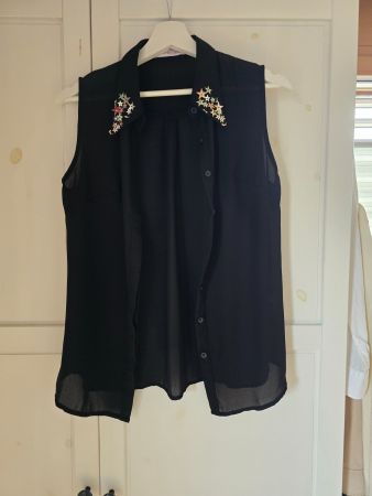 Bluse Voyelles schwarz mit Sternen Grösse S
