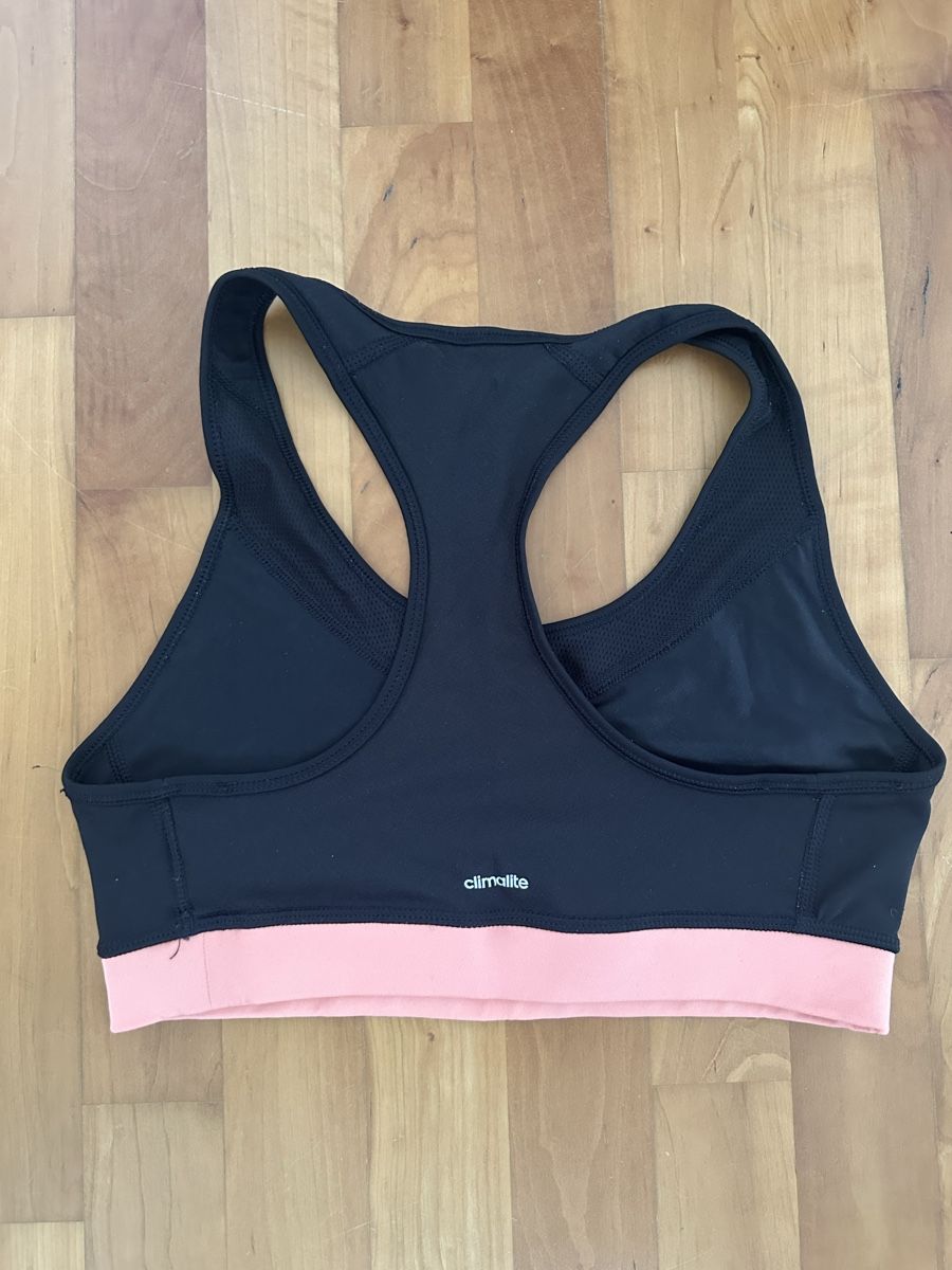 Adidas Tops: Sportbh – Gebraucht aus Romanshorn von ila_2nzf 1