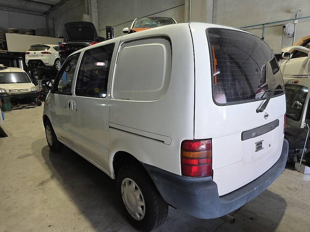 Automobili: Nissan Vanette E   2.3D – Usato da Cadenazzo venduto da LuismacchineSagl 2