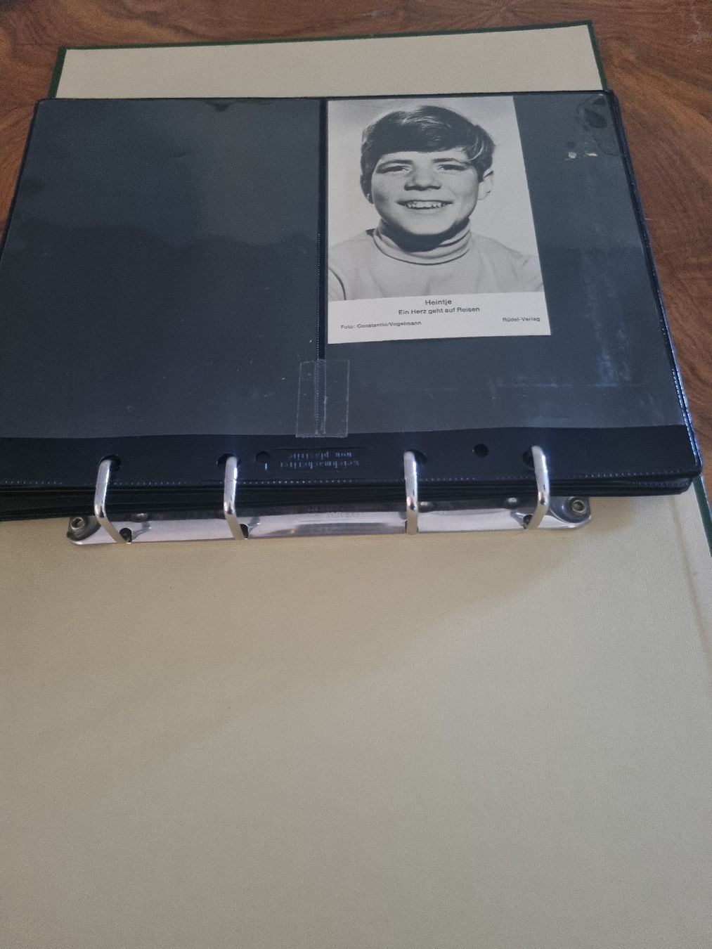 Autografi: Album mit zahlreichen Autogrammen – Usato da Büren an der Aare venduto da benediktf 1