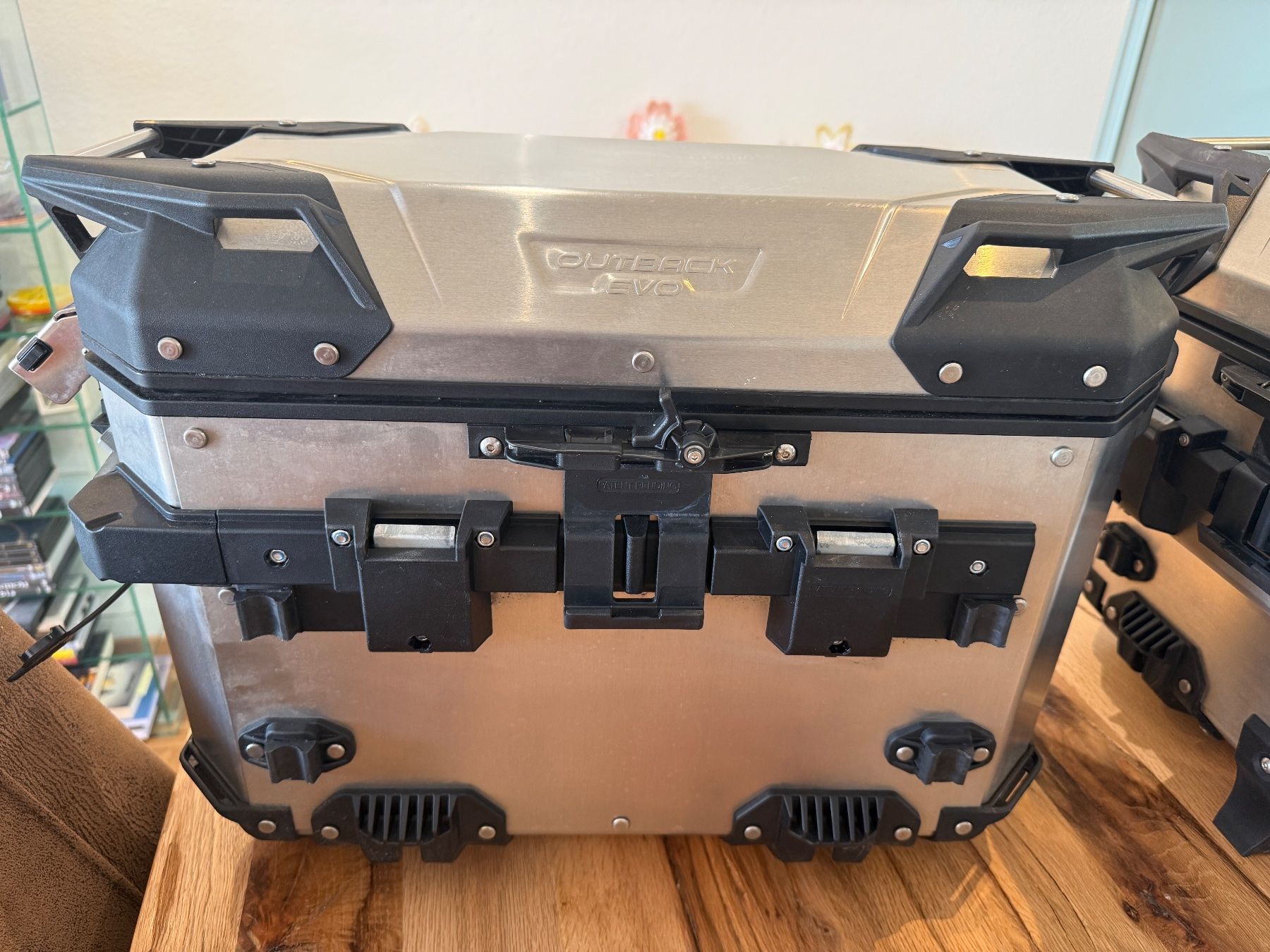 Givi Topcase: GIVI Outback EVO L+R Side Case/BMW GS 1300, Top 33/37 – Gebraucht aus Oberengstringen von Conny5 3