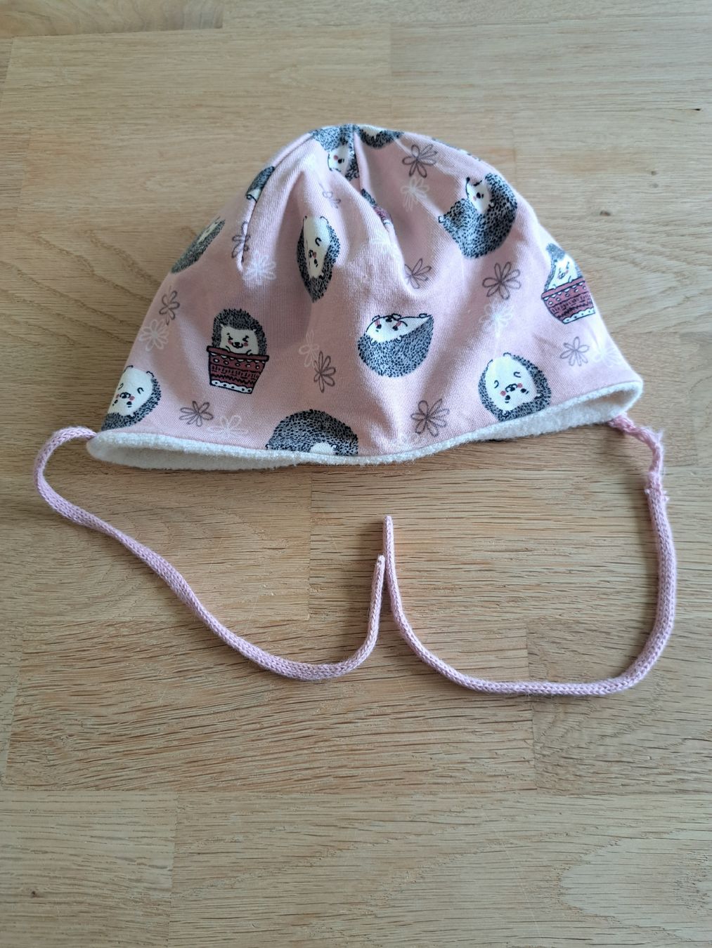 Maximo Mützen & Schals: Maximo Baby Mütze, Gr. 45, rosa Igel, warm – Gebraucht aus Bergdietikon von Staphylococcus 1