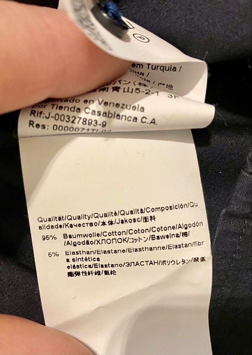 Hugo Boss Chemisiers: Bluse HUGO BOSS – D'occasion à Eglisau par Lara0 3