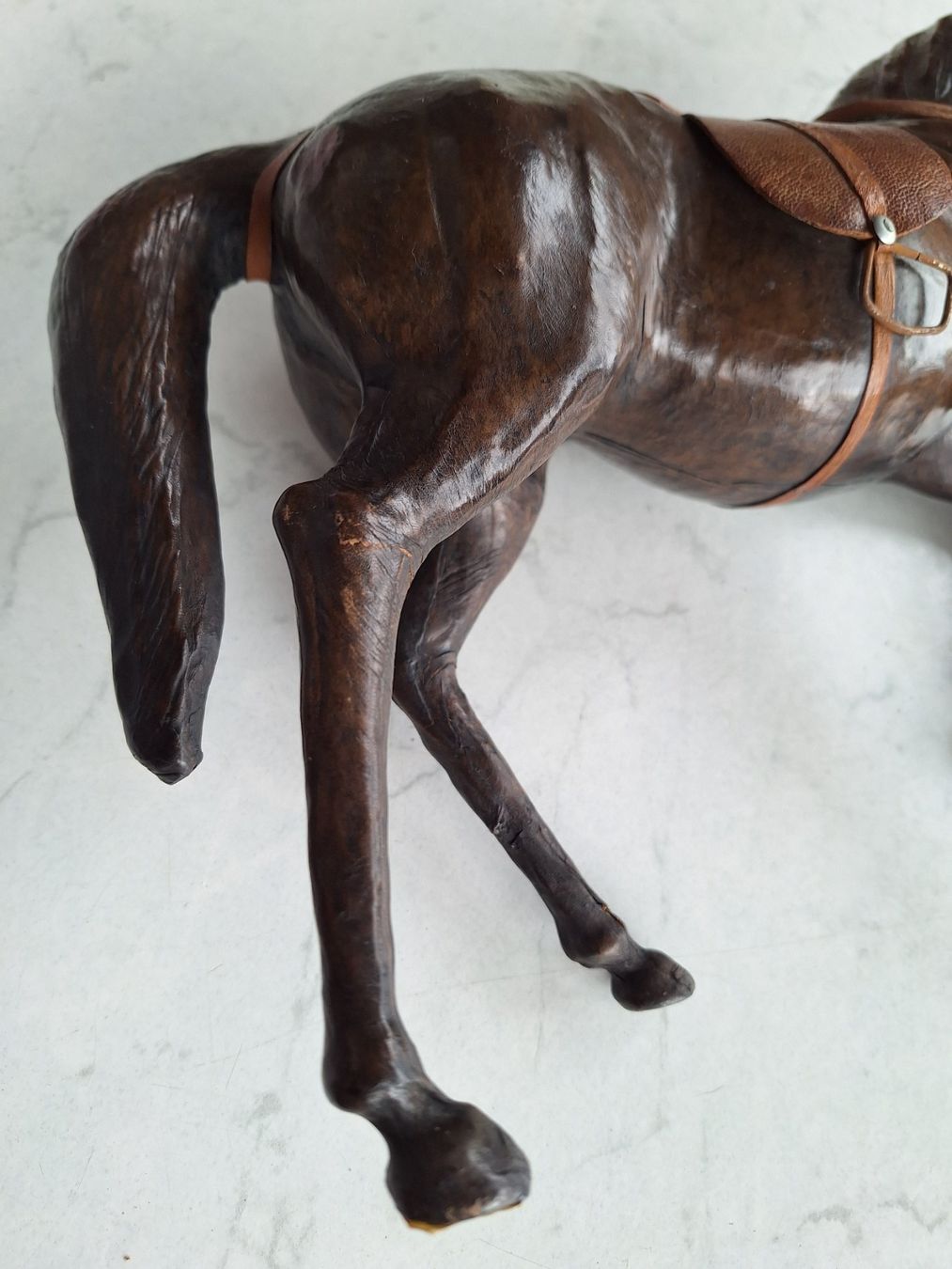 Statuette: DEKORATION 2 PFERDE TIERFIGUREN – Usato da Huttwil venduto da Kunterbuntli 3
