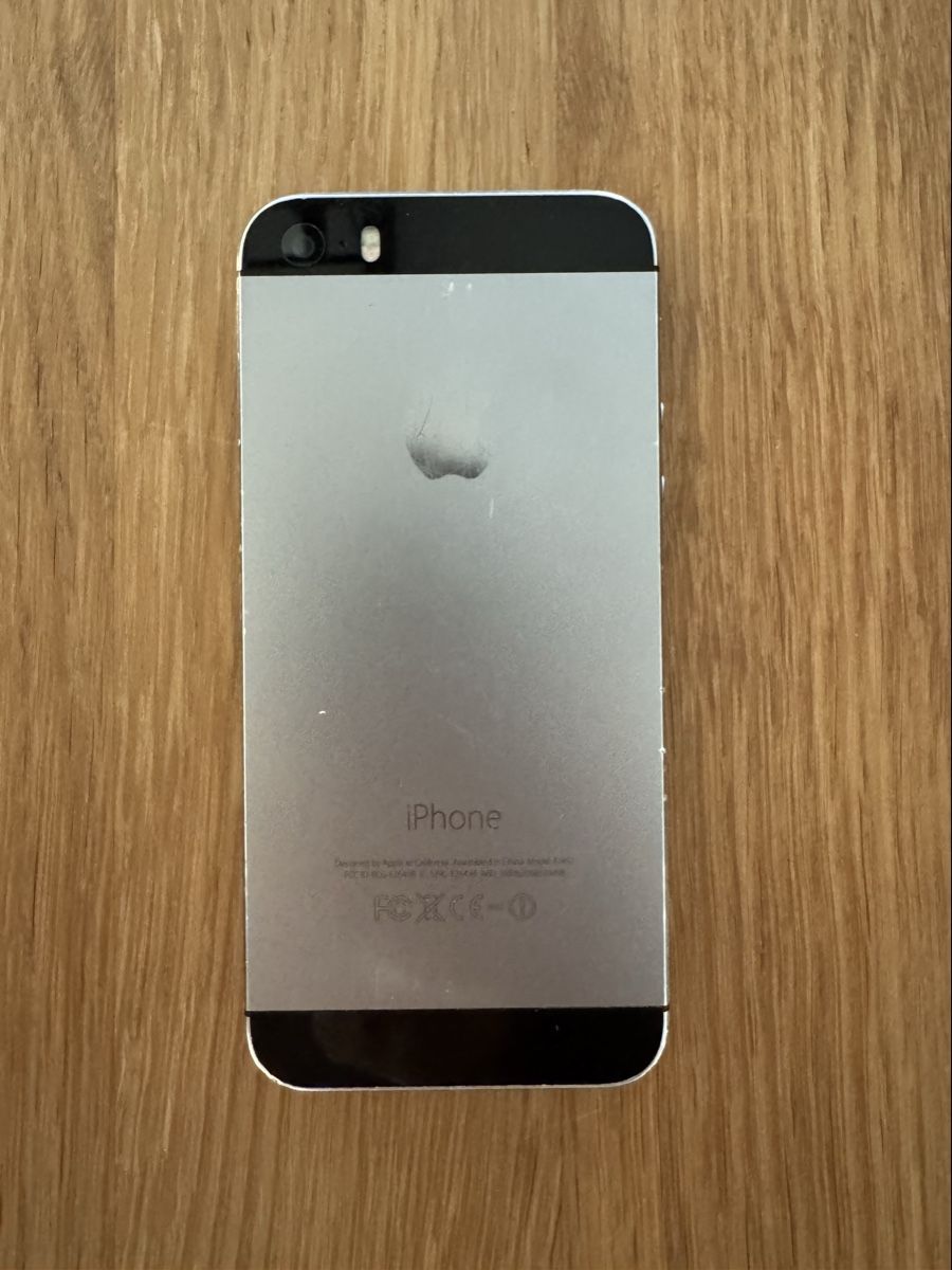 Apple Handys / Smartphones: Apple iPhone 5s silber – Gebraucht aus Eschenbach SG von Patrick.original 1