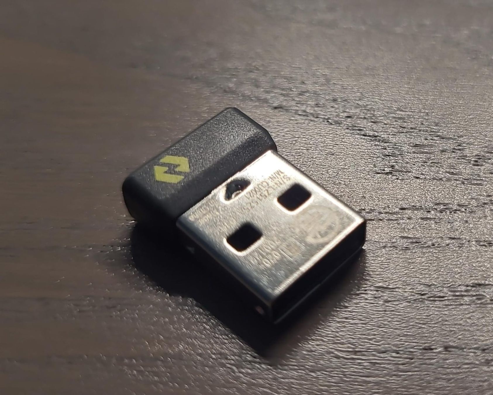 Logitech Unità & Adattatore: Logitech Logi Bolt - USB adaptateur – Nuovo (secondo la descrizione) da Gimel venduto da databird