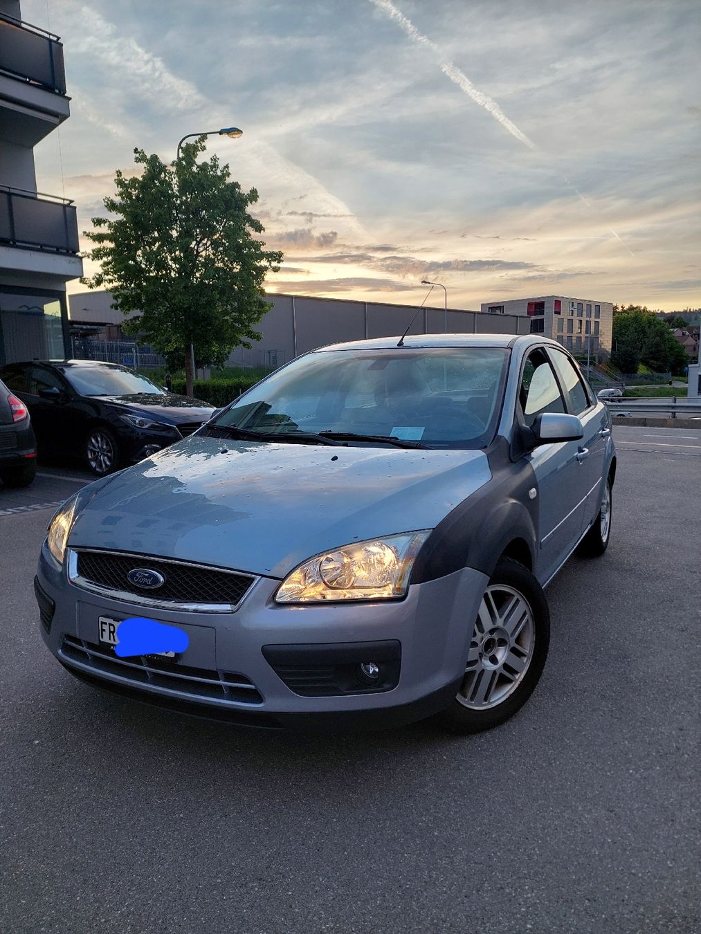 Ford Autos: Focus Sedan 2.0 98.000km – Defekt aus La Roche FR von dha_jm5b