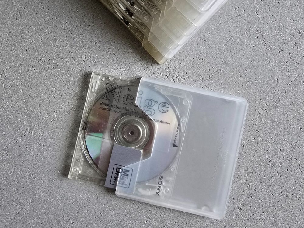 Lot De 50 MiniDisc SONY MD 74 Minutes (modèle Neige) - Neufs Sous Blister